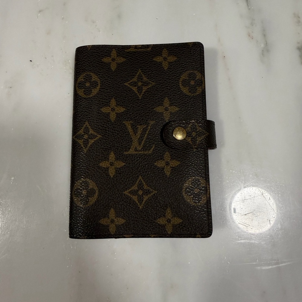 Louis Vuitton Small Ring Agenda Cover